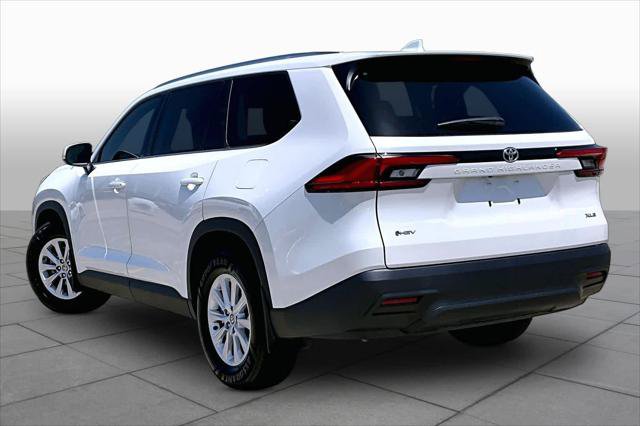 Certified 2024 Toyota Grand Highlander XLE FWD image 12