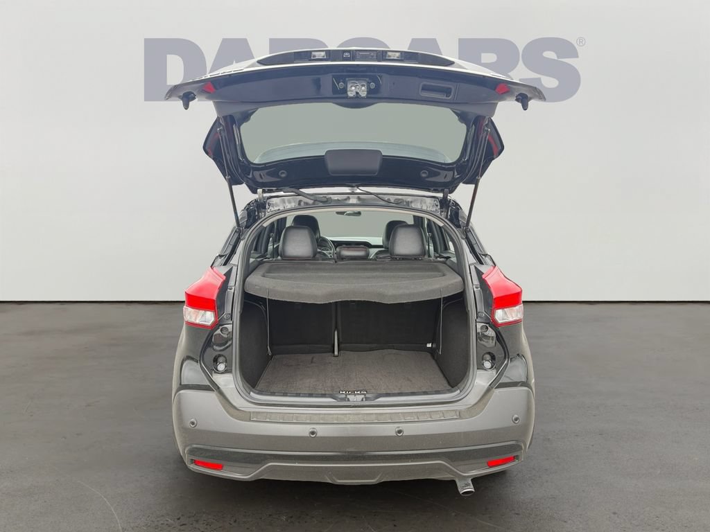 Used 2020 Nissan Kicks SR w/ SR Premium Package FWD image 13