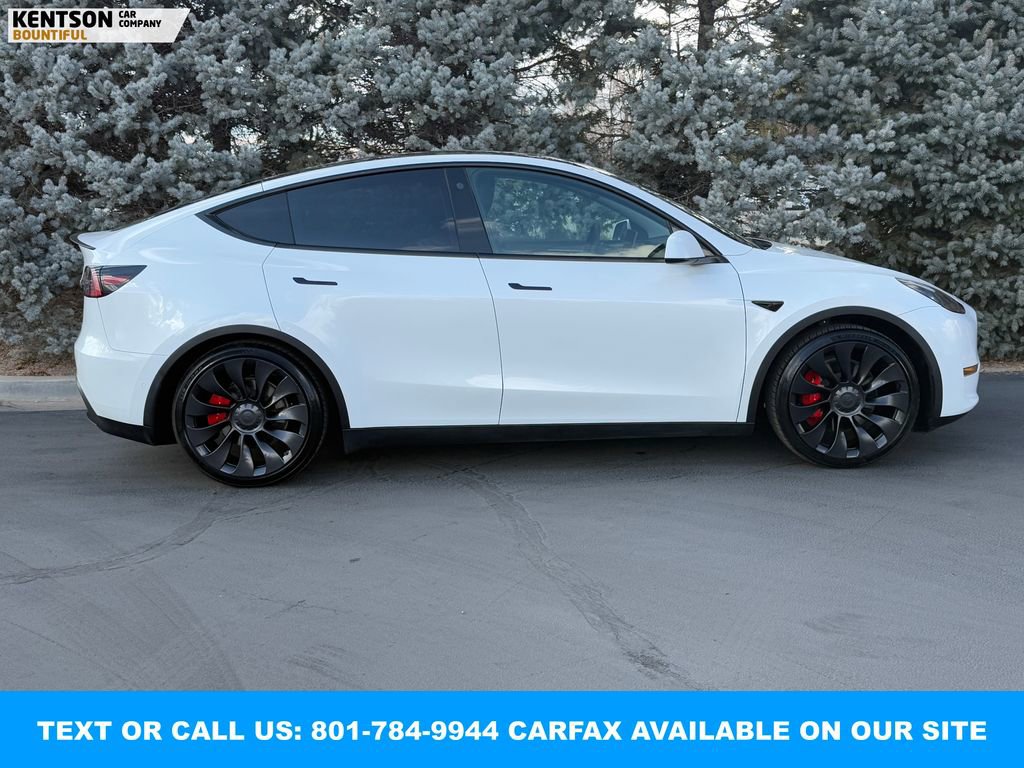 Used 2022 Tesla Model Y Performance image 10