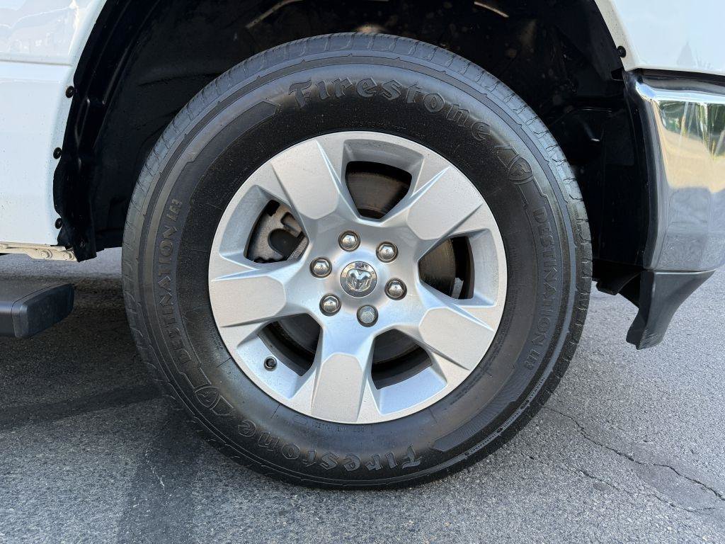 Used 2020 RAM 1500 Big Horn AWD/4WD image 40