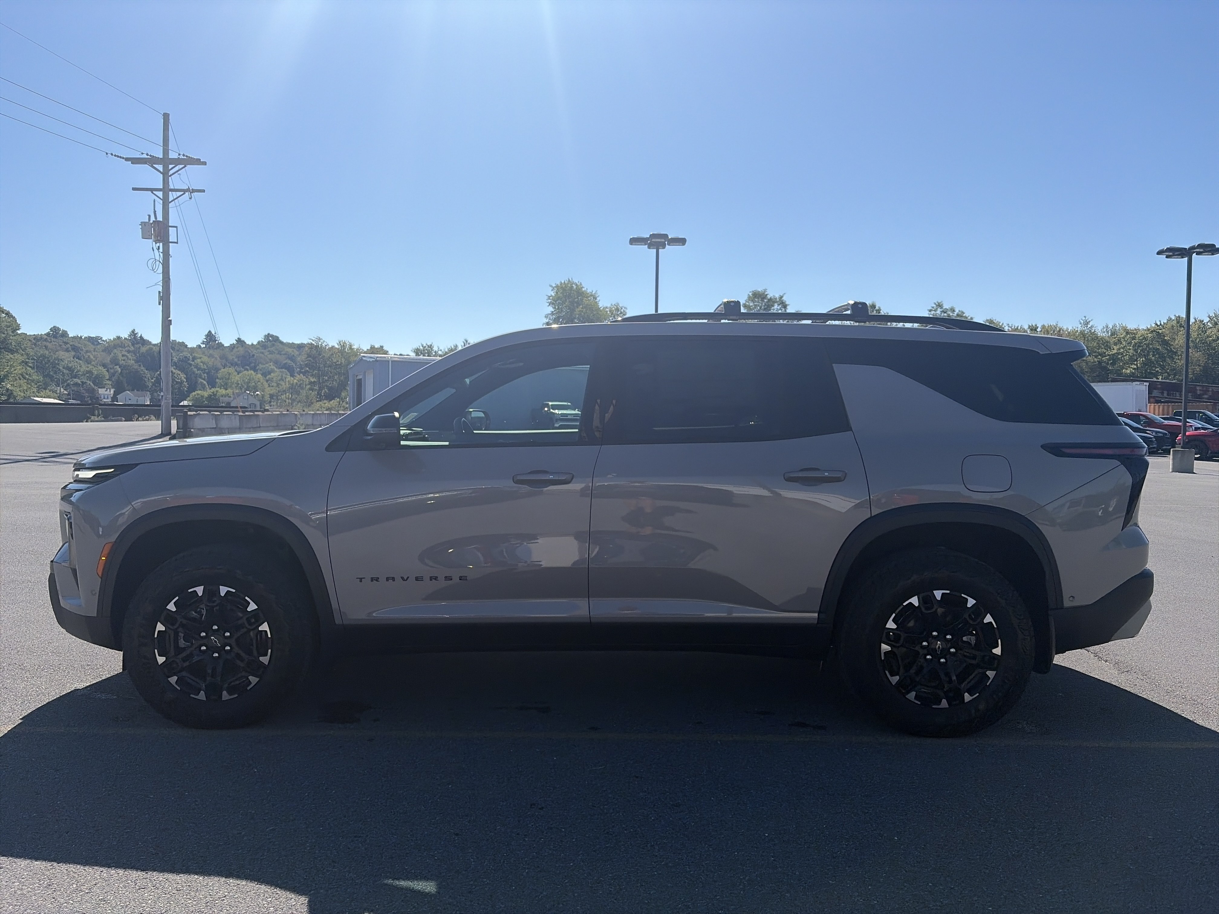 New 2027 Chevrolet Traverse Z71 w/ Enhanced Driving Package AWD/4WD image 5