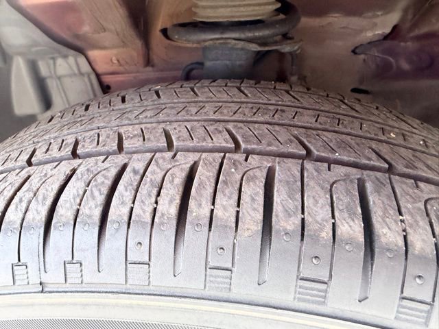 Used 2017 Nissan Versa SV image 13