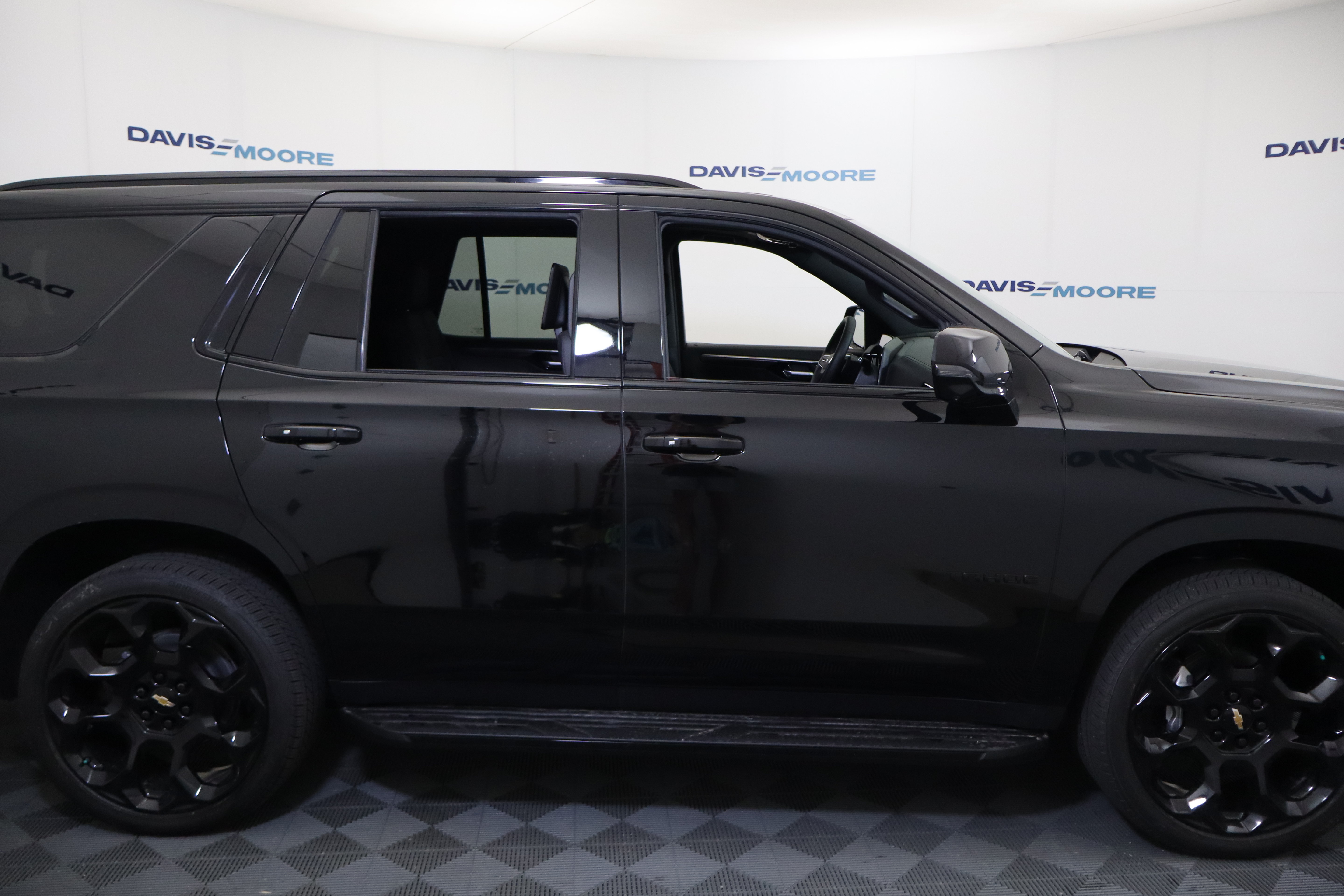 New 2026 Chevrolet Tahoe RST w/ RST Capability Package AWD/4WD image 5