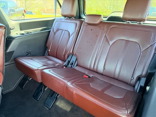 Used 2023 Ford Expedition Max Limited image 14
