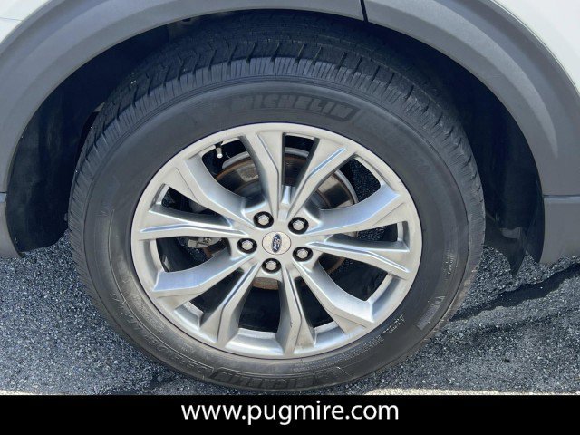 Used 2020 Ford Explorer XLT w/ Equipment Group 202A AWD/4WD image 17