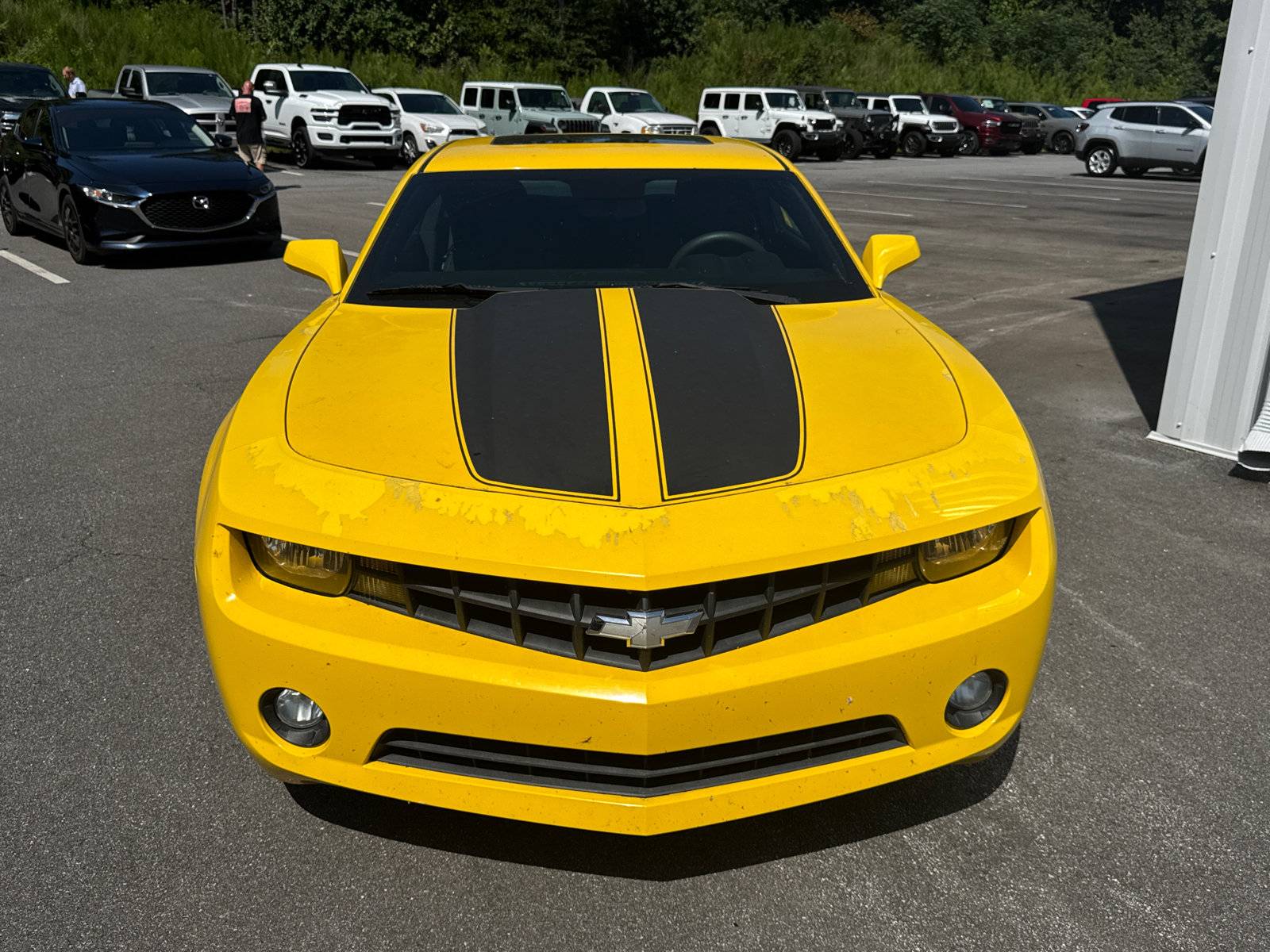 Used 2010 Chevrolet Camaro LT RWD image 2