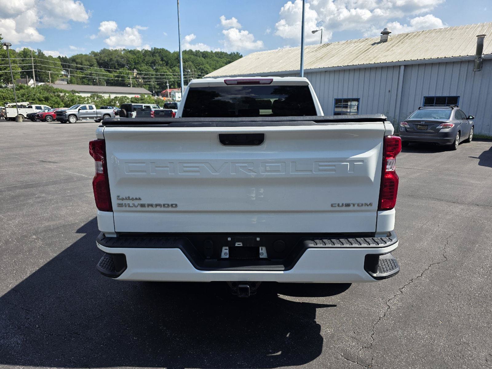 Used 2022 Chevrolet Silverado 1500 Custom AWD/4WD image 6