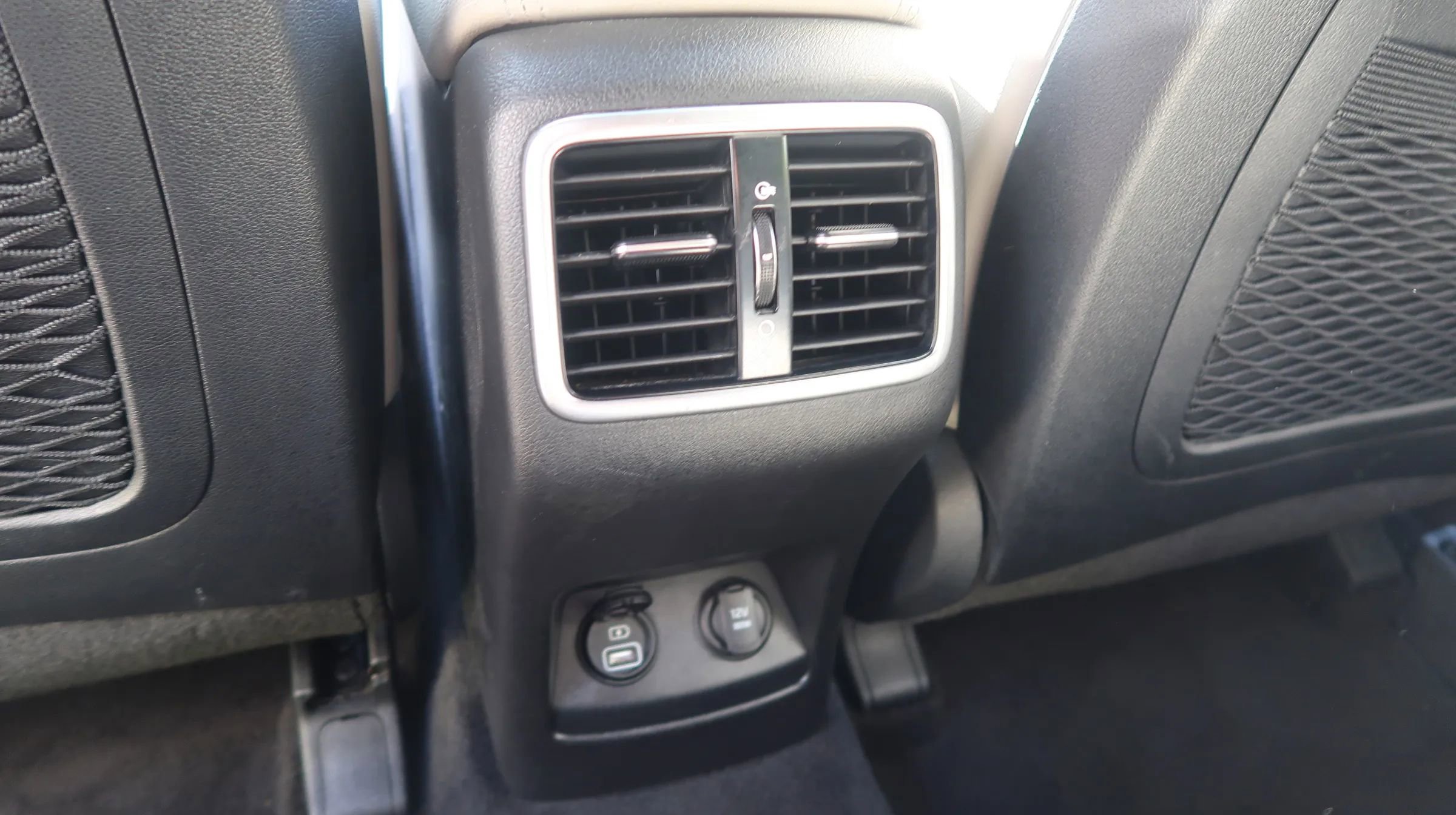 Used 2022 Kia Sportage Nightfall Edition w/ Nightfall Fwd Premium Package image 43