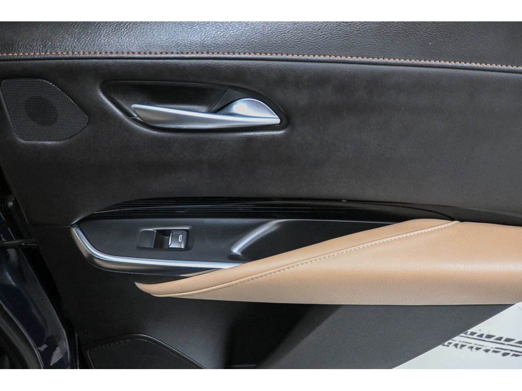 Certified 2024 Cadillac XT4 Luxury w/ Cold Weather Package image 19