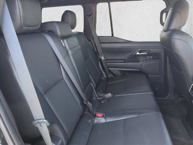 Used 2024 Lexus GX 550 w/ Cold Area Package AWD/4WD image 22