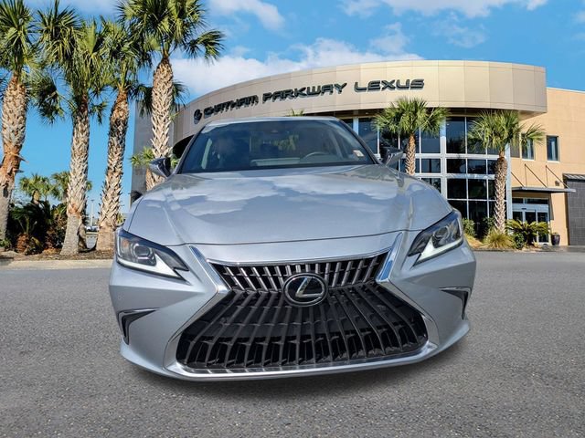 Certified 2023 Lexus ES 300h w/ Premium Package FWD image 11
