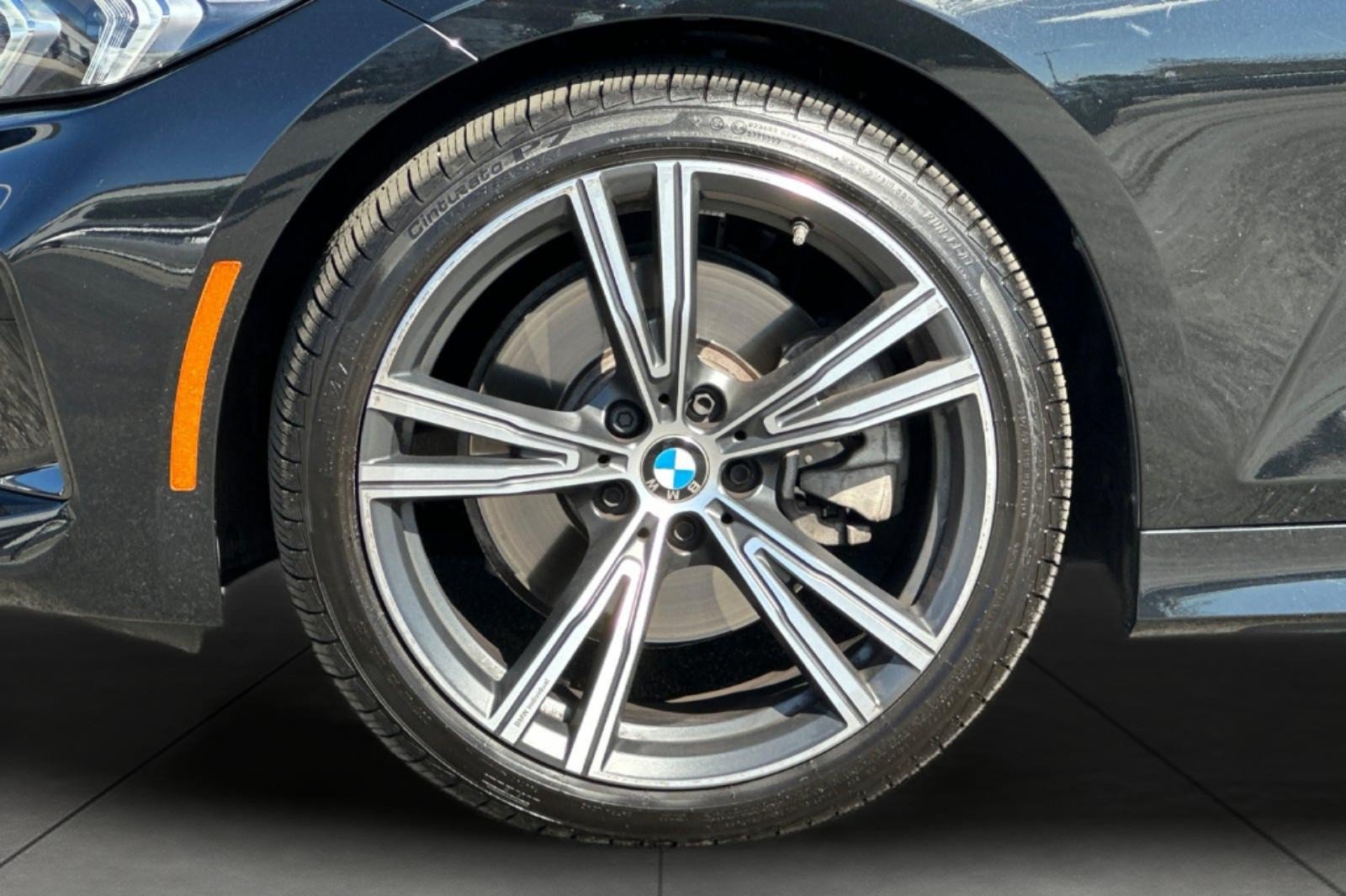 Used 2023 BMW 330i Sedan w/ Premium Package RWD image 25