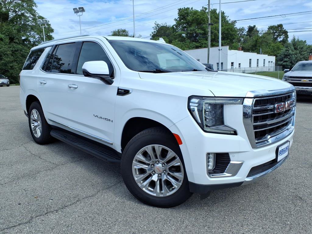 Used 2022 GMC Yukon SLT w/ SLT Premium Package AWD/4WD image 2