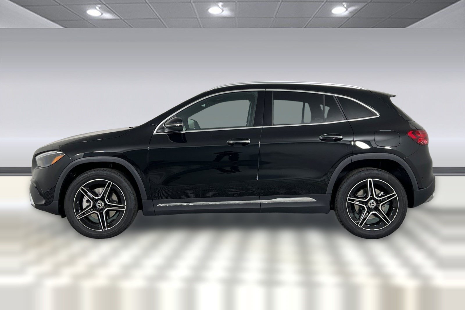 Used 2026 Mercedes-Benz GLA 250 image 2