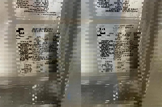 New 2026 GMC Sierra 1500 SLE image 14