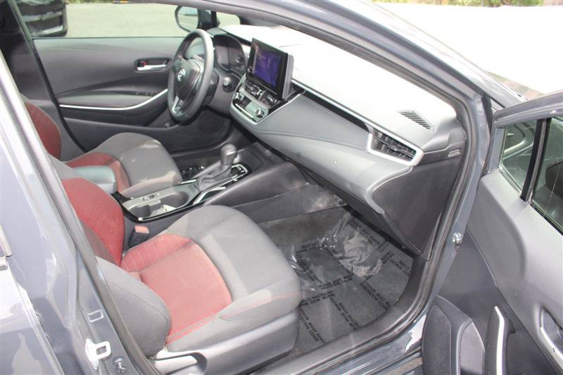 Used 2025 Toyota Corolla SE FWD image 11
