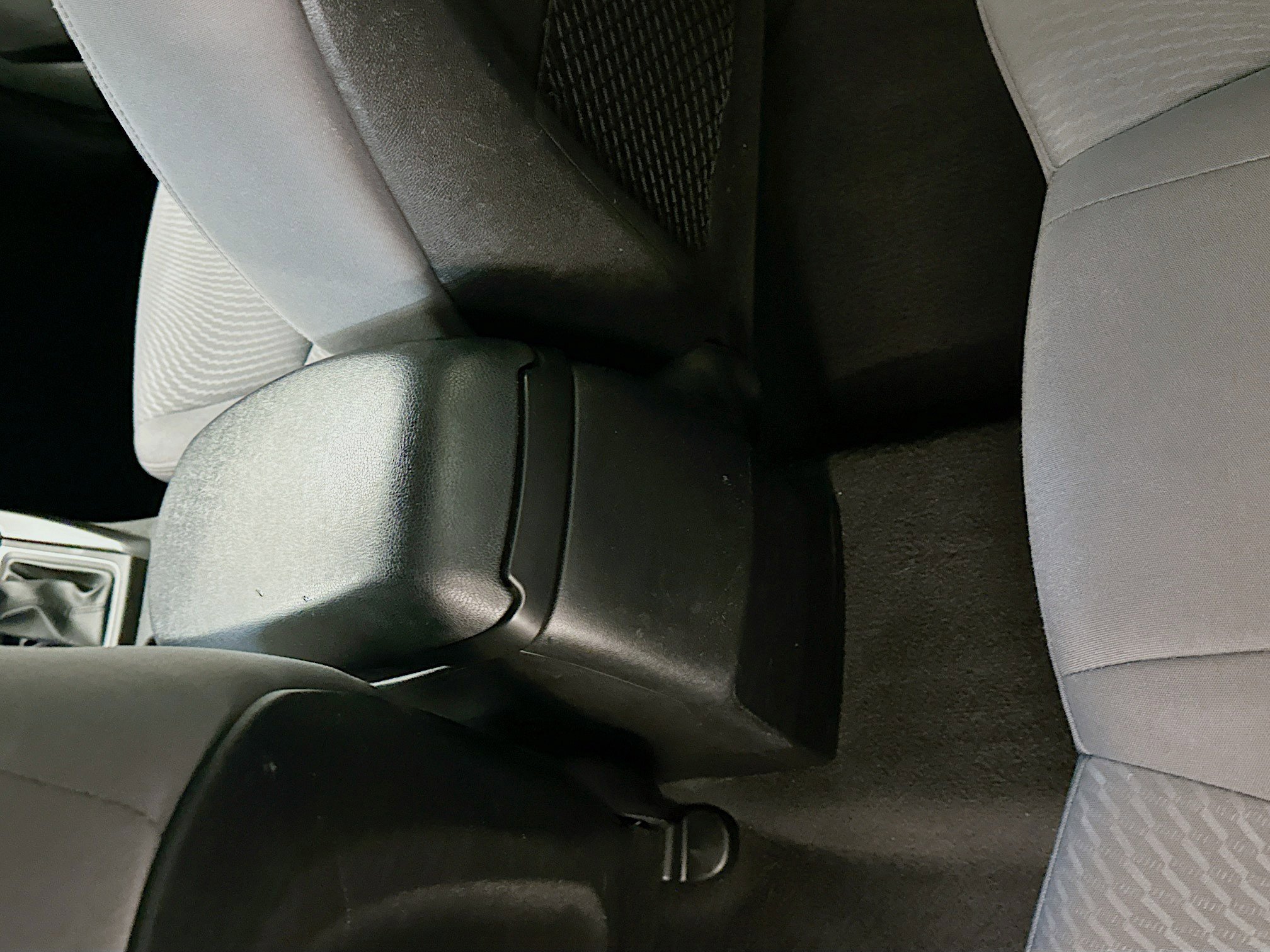 Used 2014 Hyundai Elantra SE w/ Option Group 02 FWD image 26