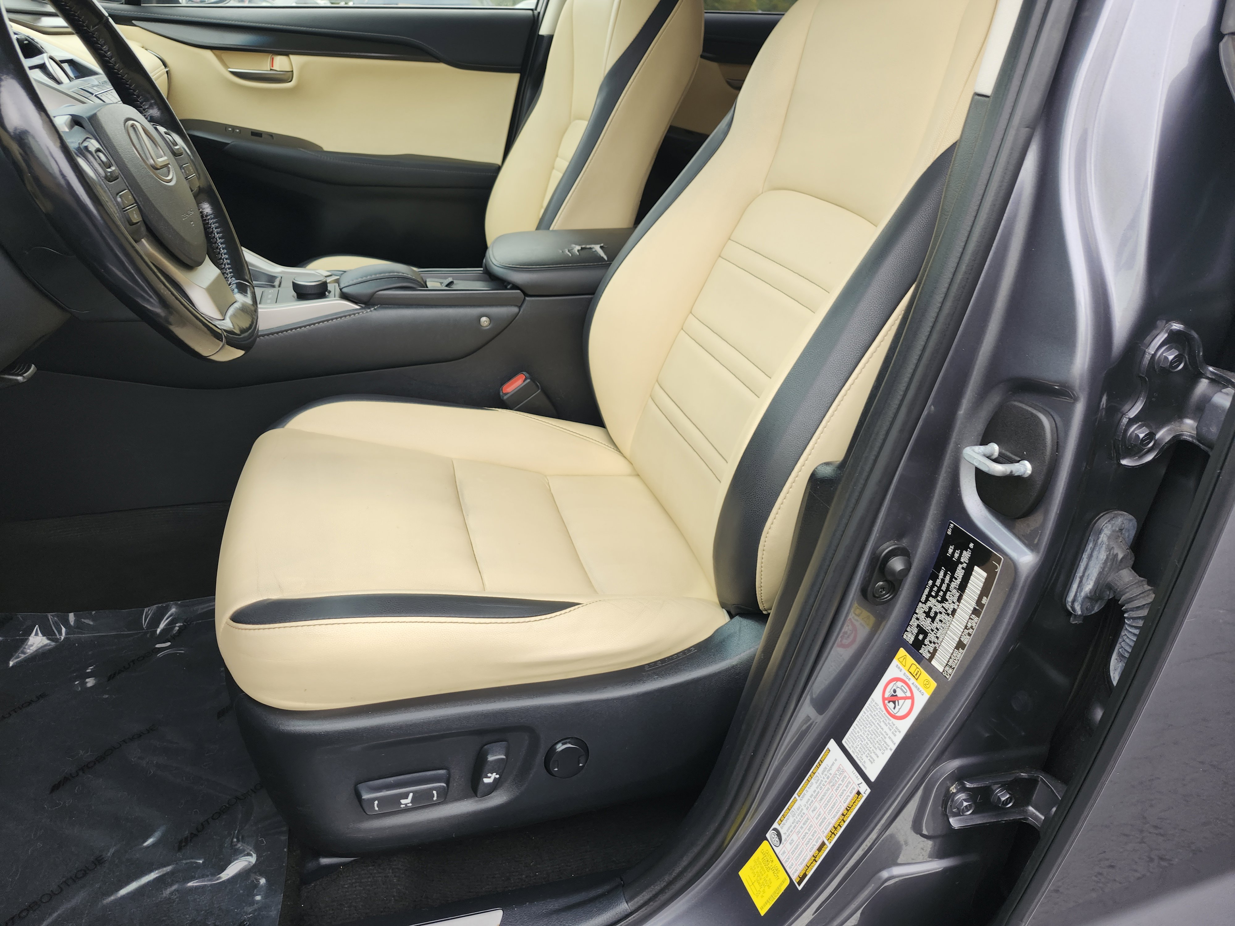 Used 2016 Lexus NX 200t FWD image 18