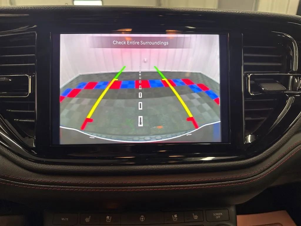 Used 2025 Dodge Durango R/T AWD/4WD image 18