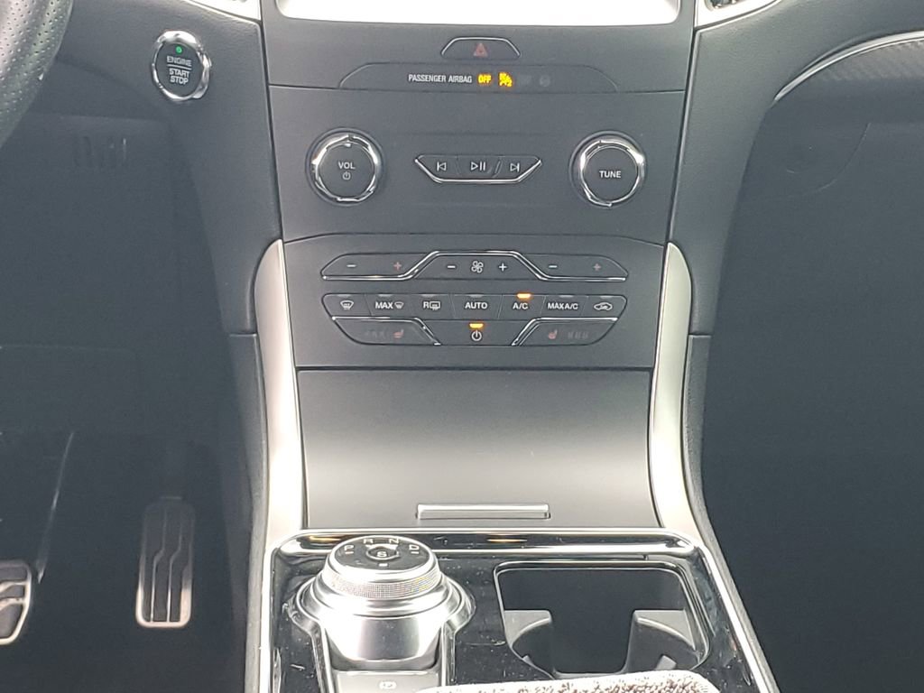 Used 2020 Ford Edge ST-Line FWD image 15