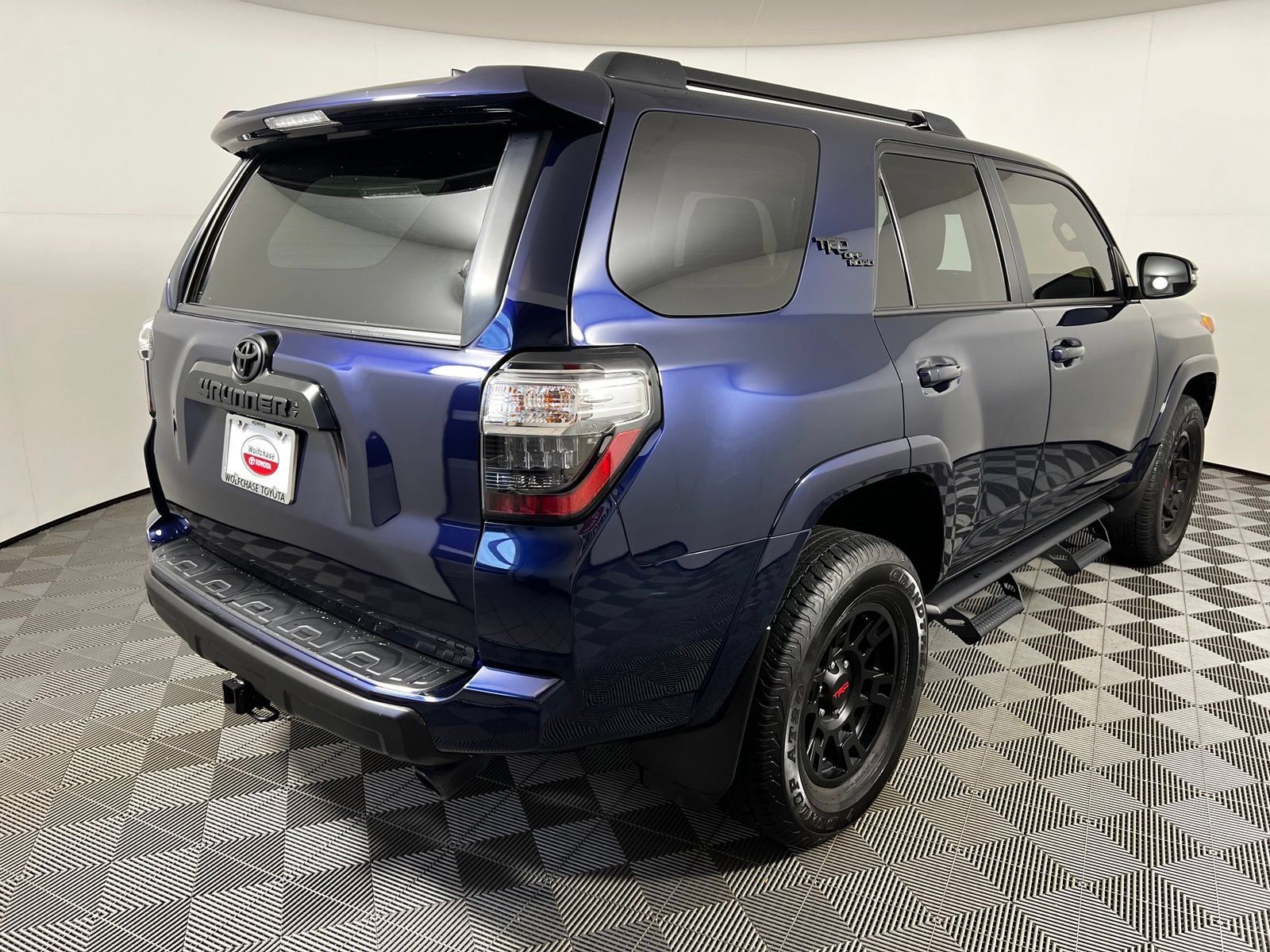 Certified 2022 Toyota 4Runner TRD Off-Road Premium AWD/4WD image 5