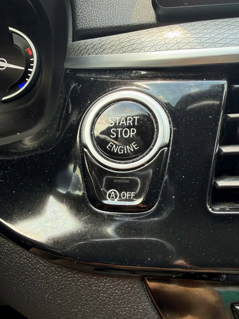 Used 2019 BMW 540i w/ M Sport Package RWD image 26