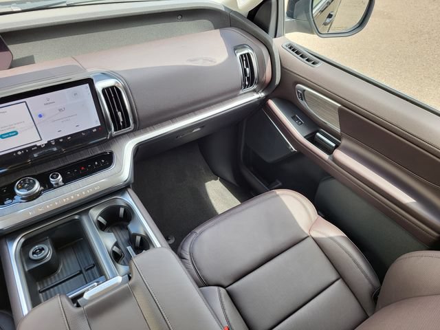 New 2026 Ford Expedition Max Platinum w/ Platinum Ultimate Package AWD/4WD image 12