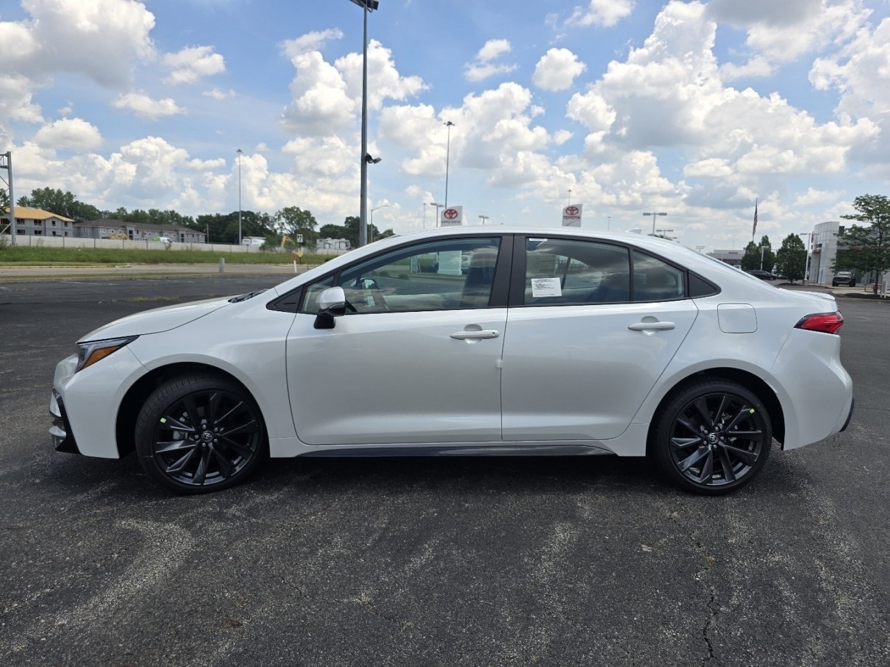New 2026 Toyota Corolla SE FWD image 10
