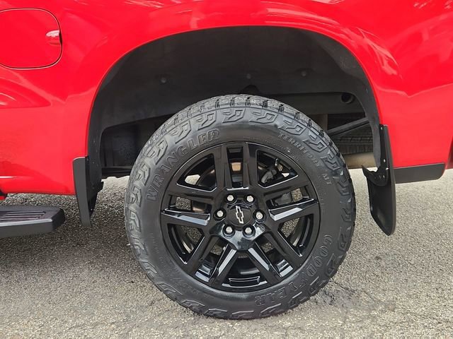 Used 2021 Chevrolet Silverado 1500 LT Trail Boss w/ Convenience Package II image 32