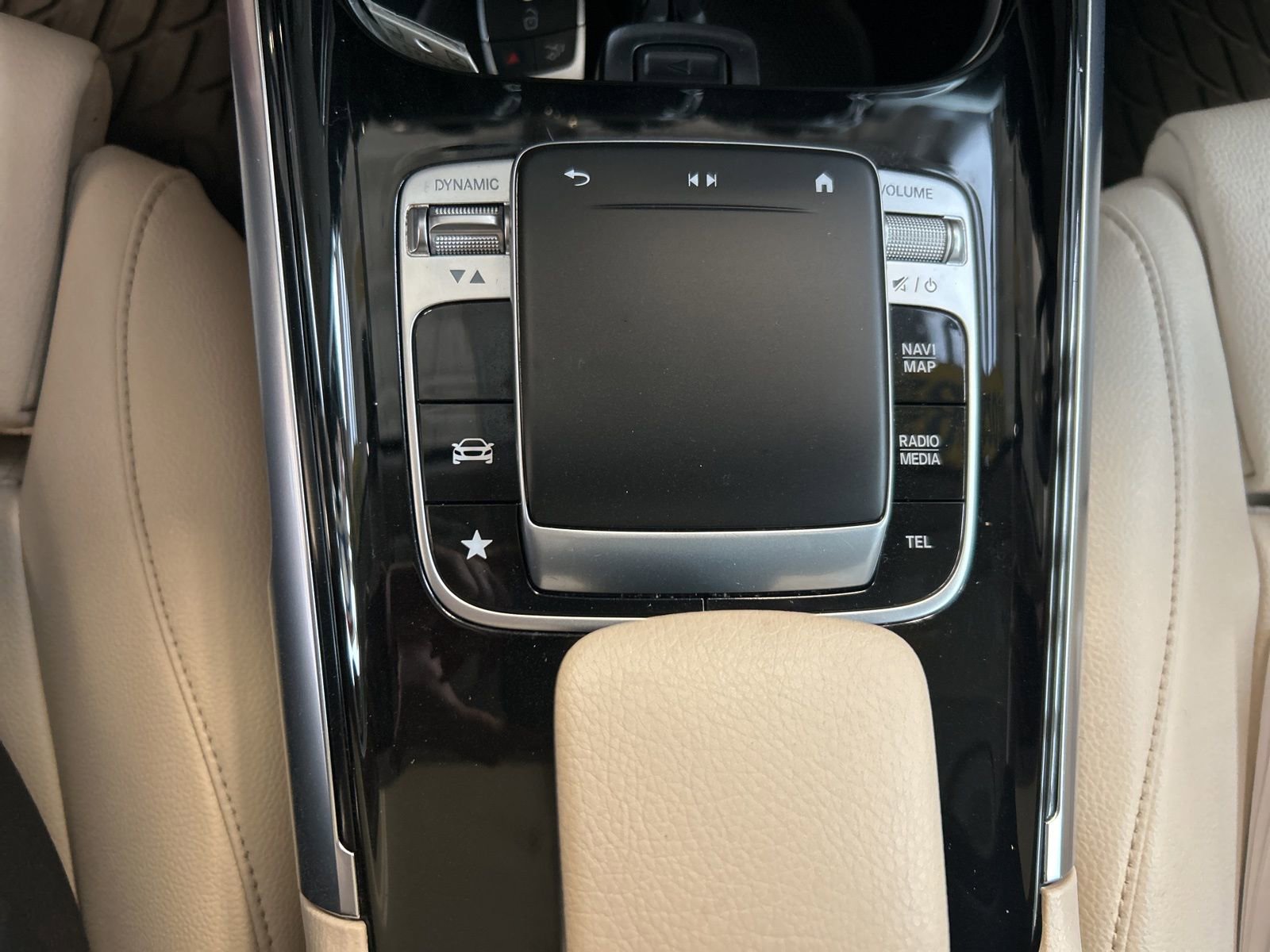 Used 2020 Mercedes-Benz GLB 250 4MATIC image 28