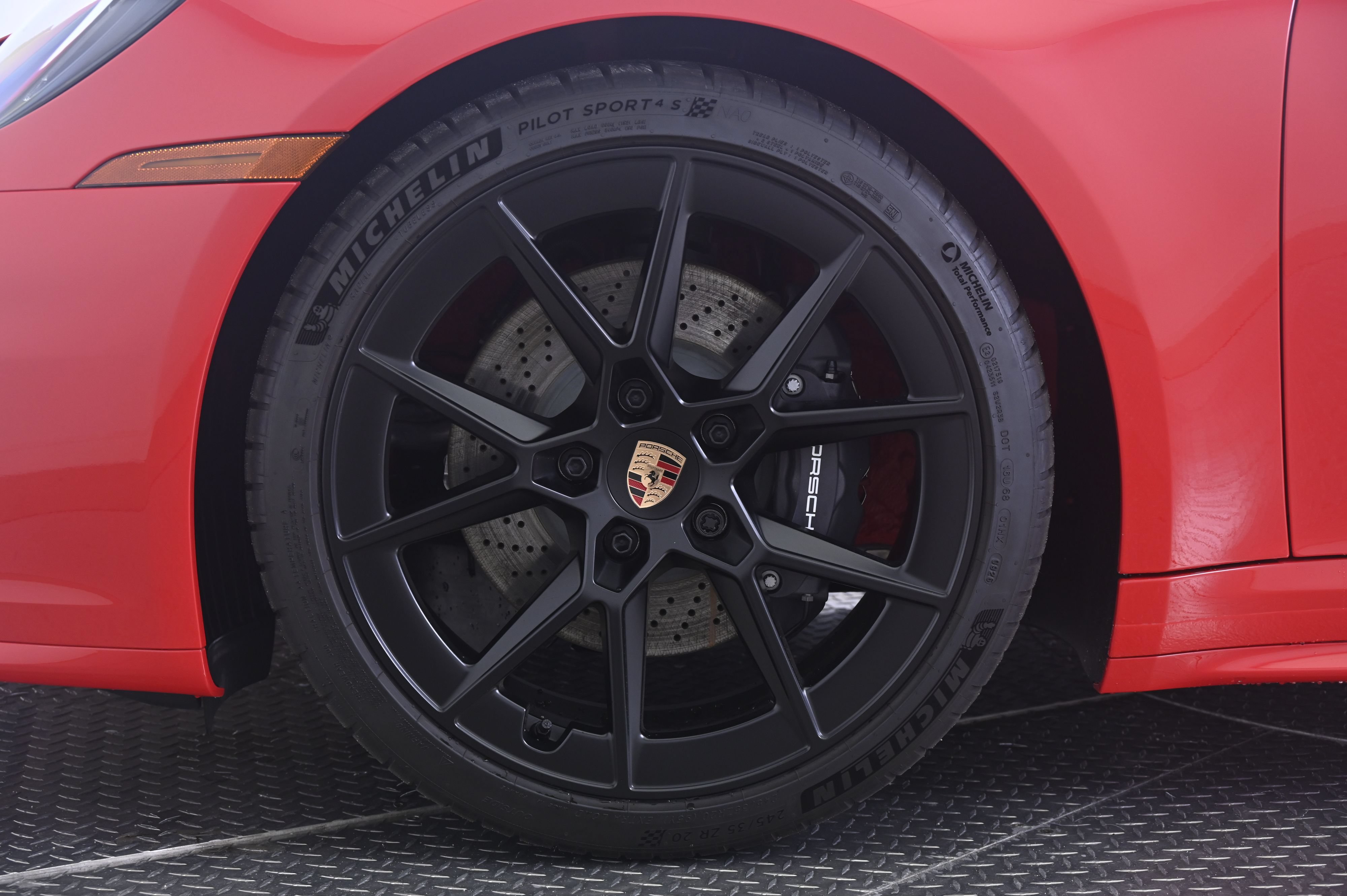 Certified 2026 Porsche 911 Carrera T RWD image 12