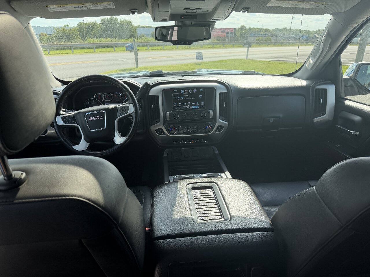 Used 2018 GMC Sierra 1500 SLT AWD/4WD image 21