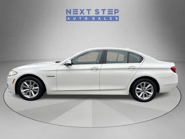 Used 2015 BMW 528i xDrive Sedan AWD/4WD image 4