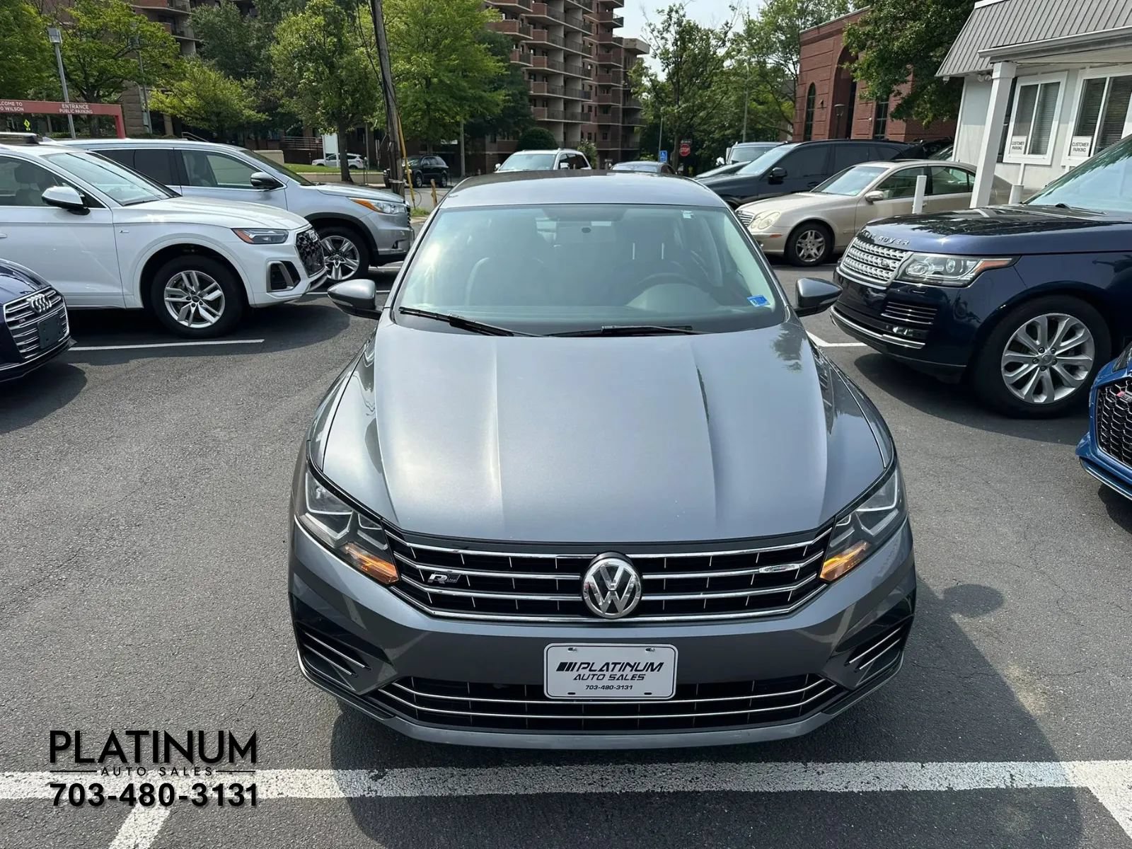 Used 2017 Volkswagen Passat 1.8T R-Line FWD image 4