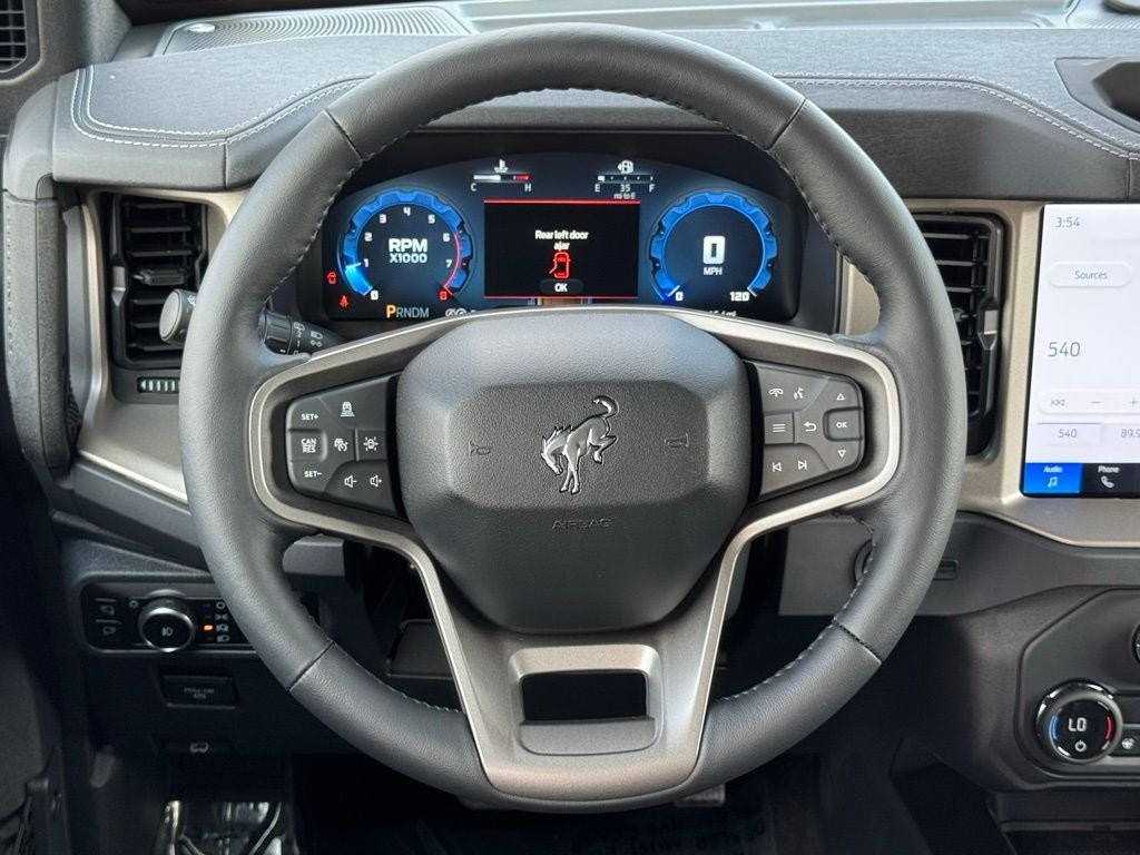 New 2025 Ford Bronco Outer Banks w/ Sasquatch Package AWD/4WD image 7
