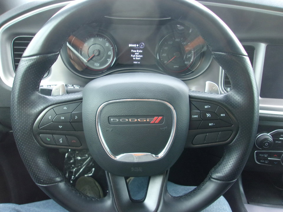 Used 2022 Dodge Charger R/T w/ Blacktop Package image 11