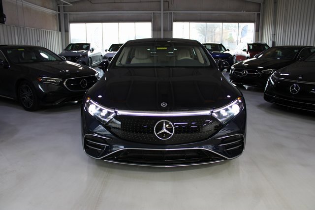 Used 2023 Mercedes-Benz EQS 580 4MATIC Sedan image 41