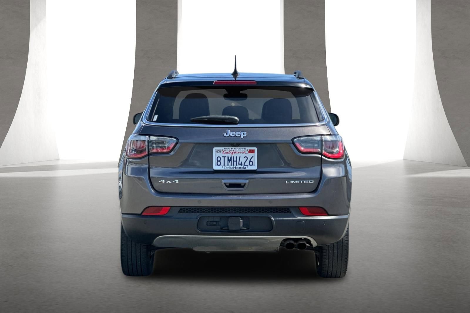 Used 2019 Jeep Compass Limited w/ Advanced Safety Group AWD/4WD image 5