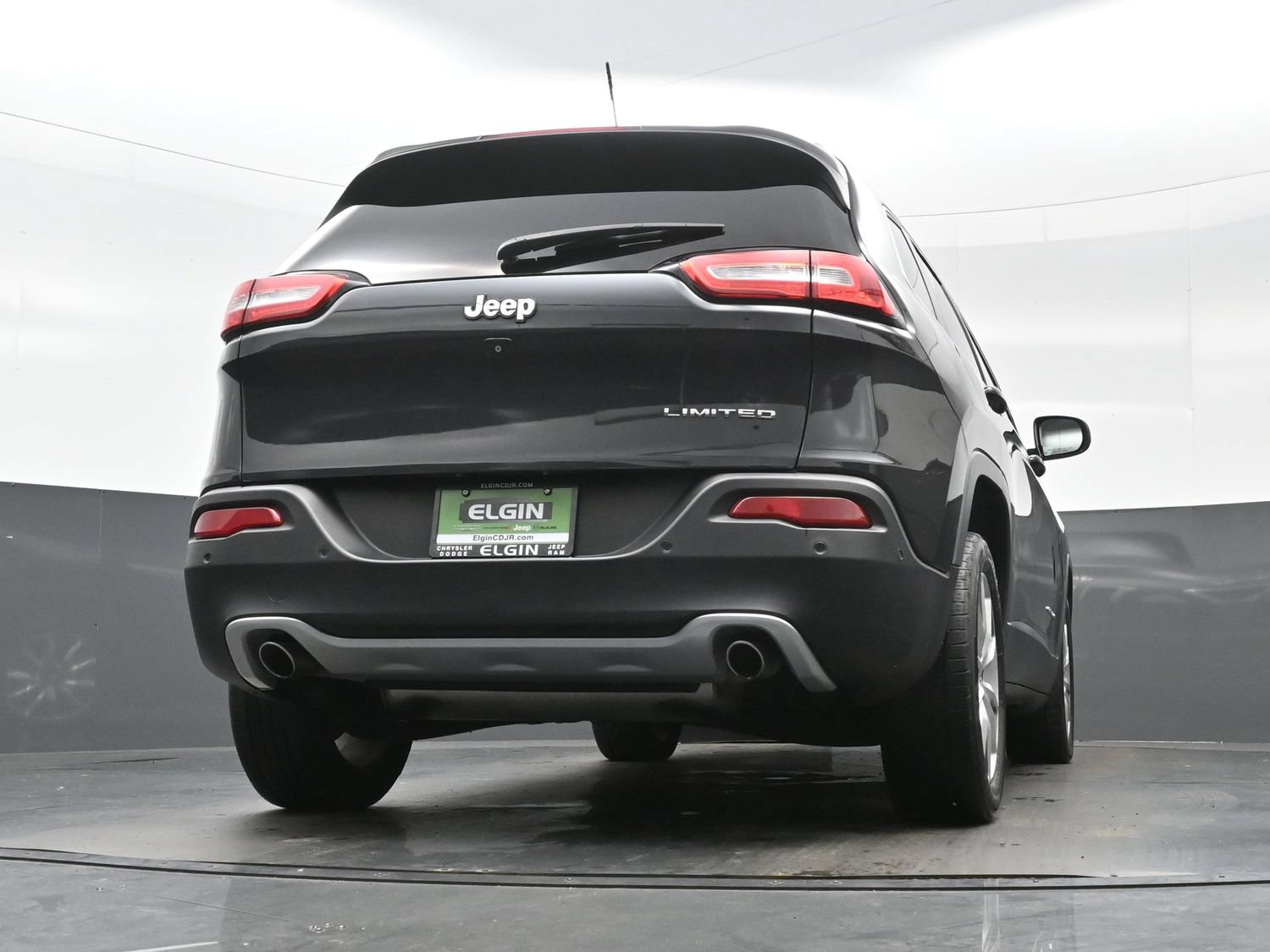 Used 2014 Jeep Cherokee Limited w/ Technology Group FWD image 32