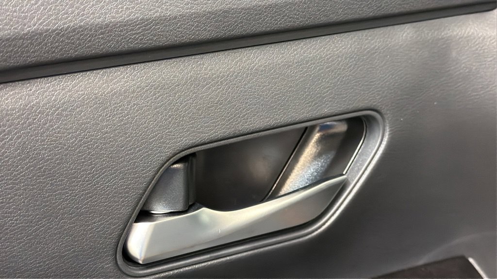 New 2027 Nissan Kicks SV AWD/4WD image 9