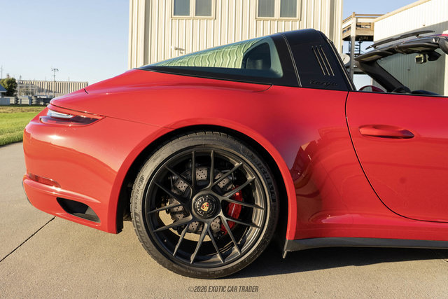 Used 2018 Porsche 911 Targa 4 GTS AWD/4WD image 9