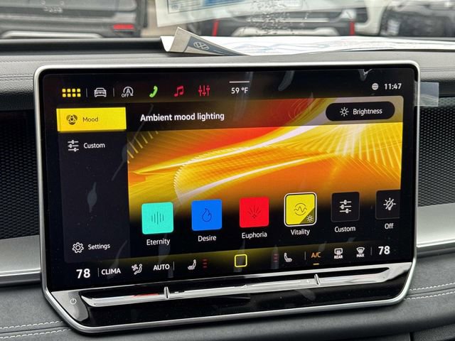 New 2026 Volkswagen Tiguan SE image 21