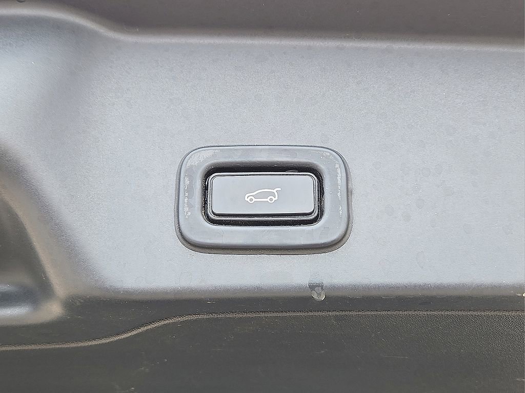 Used 2021 Land Rover Range Rover Evoque S image 15