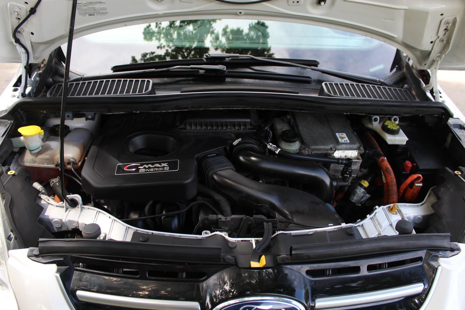Used 2015 Ford C-MAX Energi SEL w/ Equipment Group 302A FWD image 22