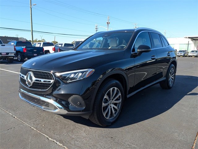 Used 2025 Mercedes-Benz GLC 300 image 9
