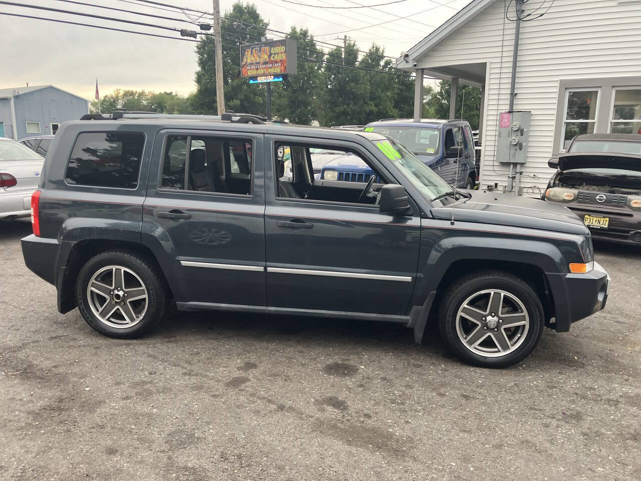 Used 2008 Jeep Patriot Limited AWD/4WD image 6