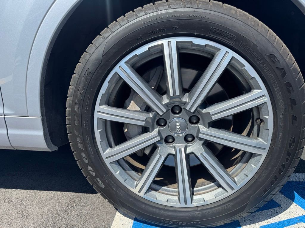 Used 2018 Audi Q7 3.0T Premium Plus w/ Premium Plus Package image 8