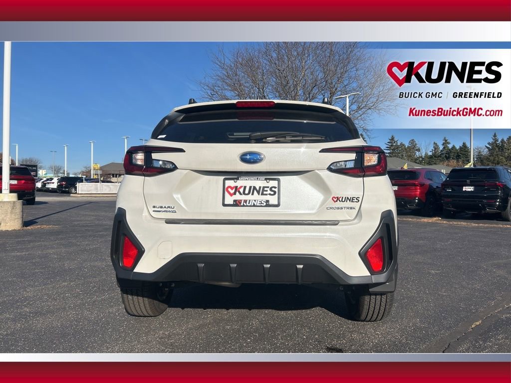 Used 2024 Subaru Crosstrek 2.0i Premium image 8