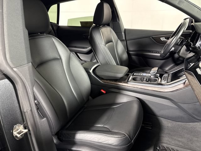 Used 2020 Audi Q8 Premium Plus w/ Premium Plus Package AWD/4WD image 14