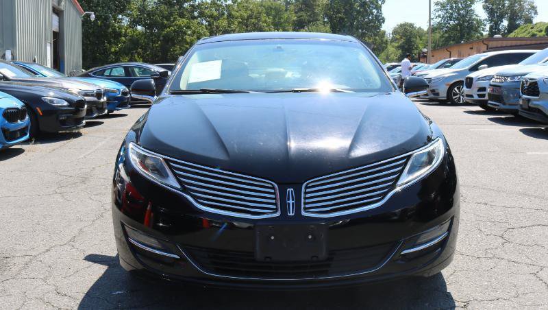Used 2016 Lincoln MKZ w/ Equipment Group 300A Reserve FWD image 2